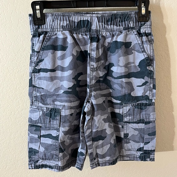 2 Pack Boy Place Green and Gray Cargo Shorts Relaxed Fit - Picture 4 of 6